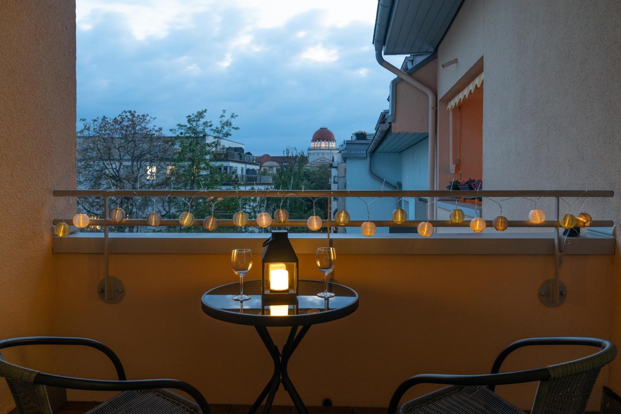 Home Shanti - Studio, Suedvorstadt, Balkon, Tv Leipzig Extérieur photo
